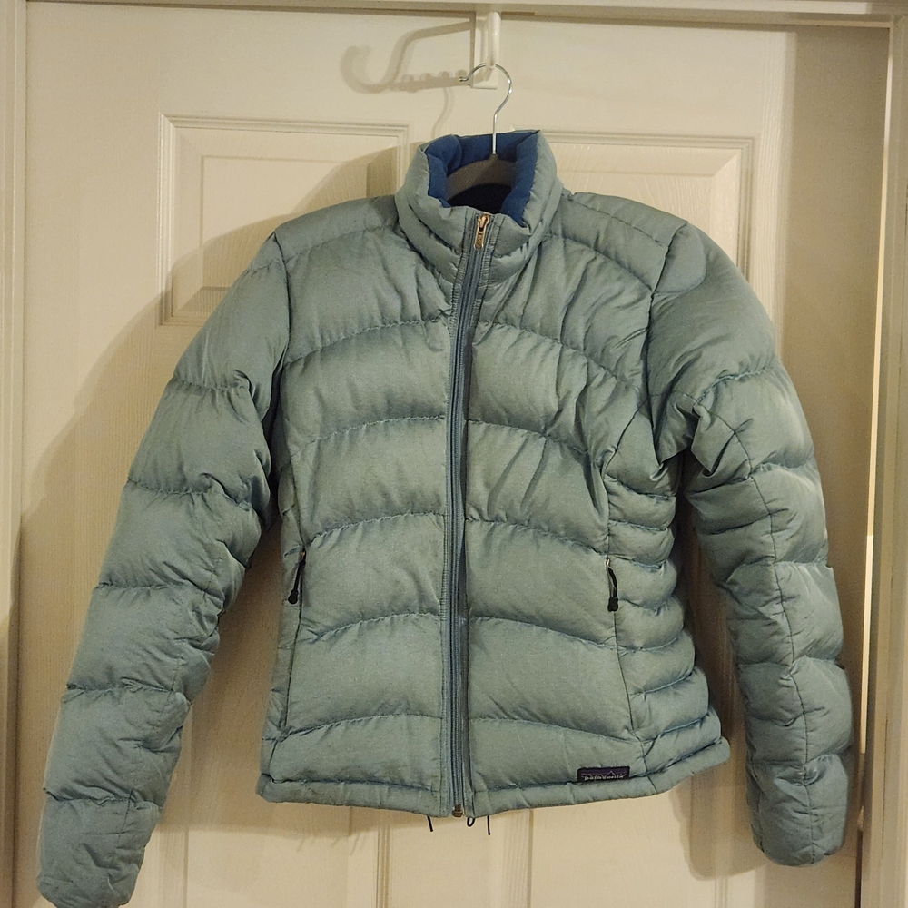 Patagonia Women’s Medium Down Puffer Jacket Teal Full Zip Insulated Coat